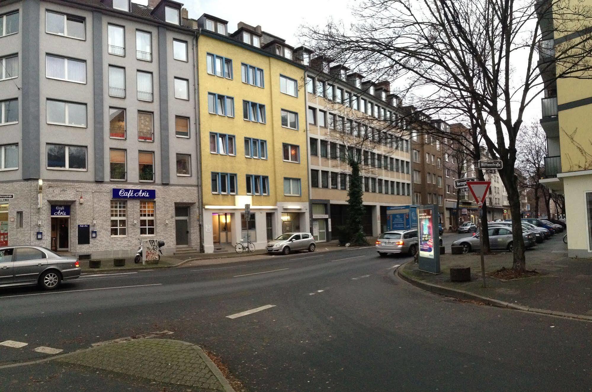 City Lounge Hotel Düsseldorf Extérieur photo