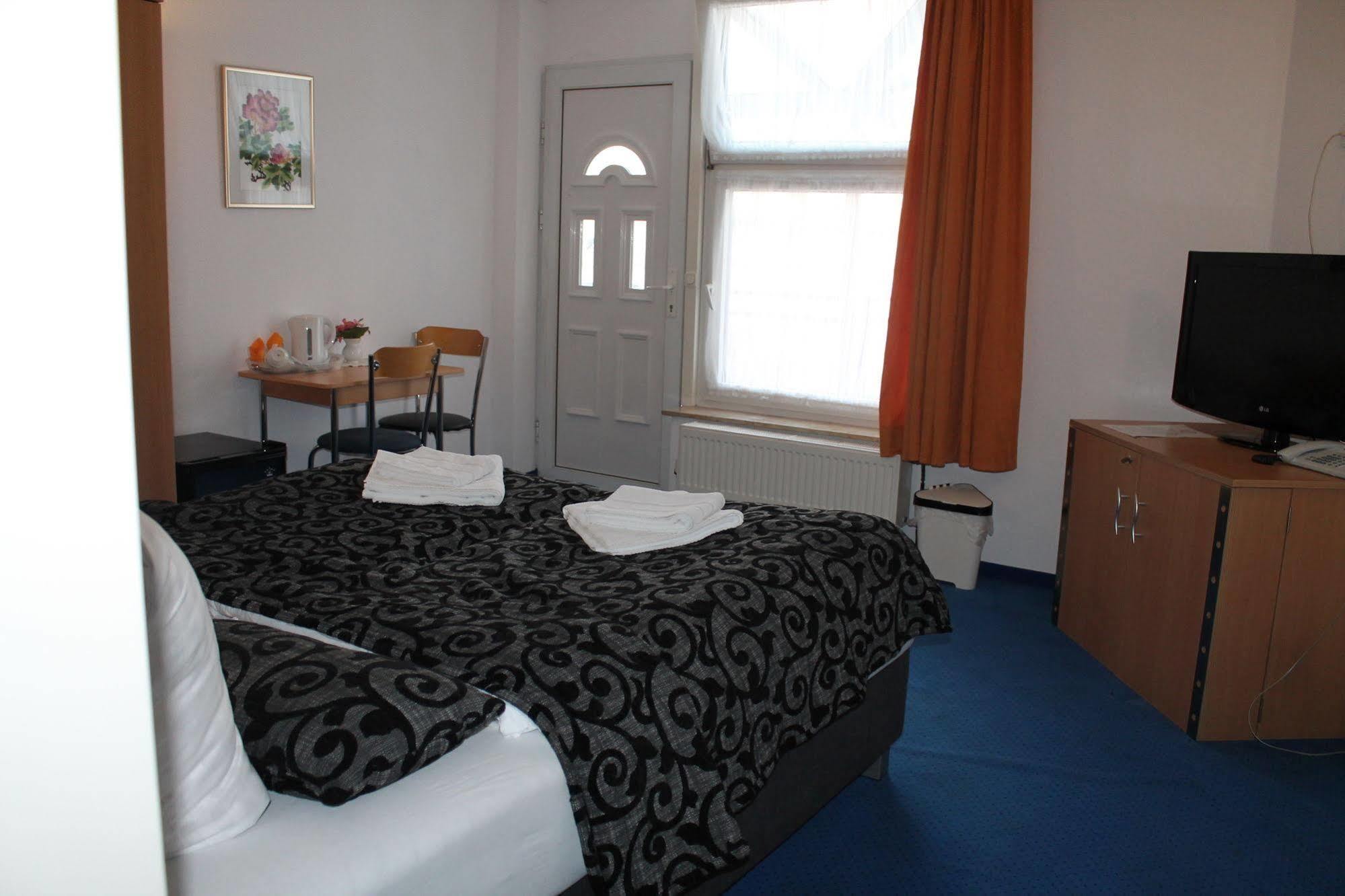 City Lounge Hotel Düsseldorf Extérieur photo